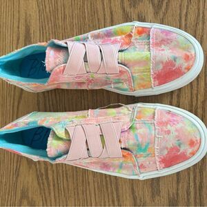 Colorful TieDye Sneakers by Blowfish NWOT